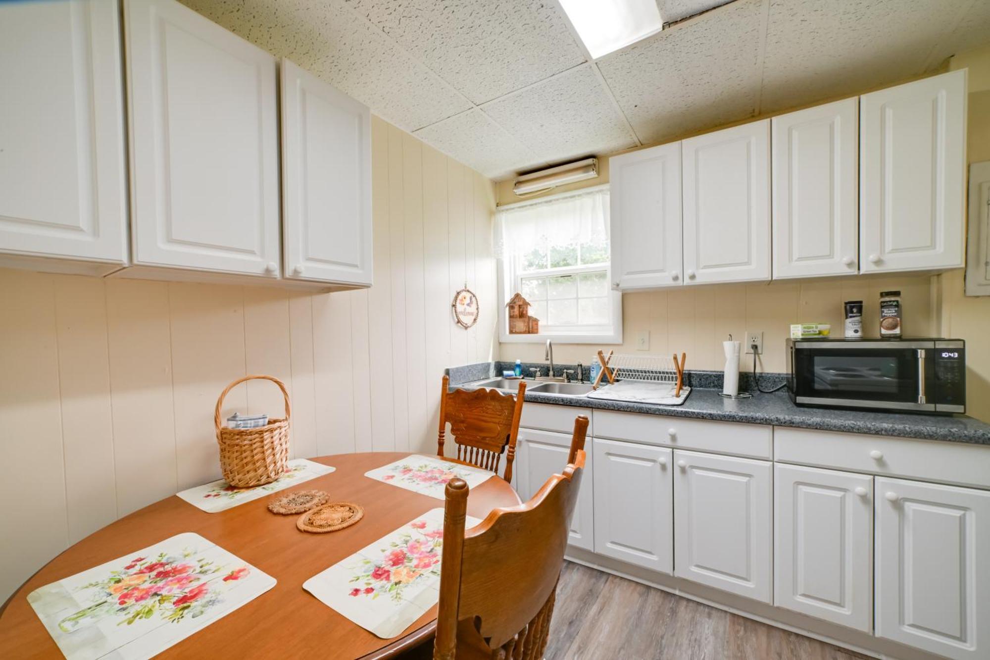 Serene Mcewen Cottage About 2 Mi To Golf Course! Extérieur photo