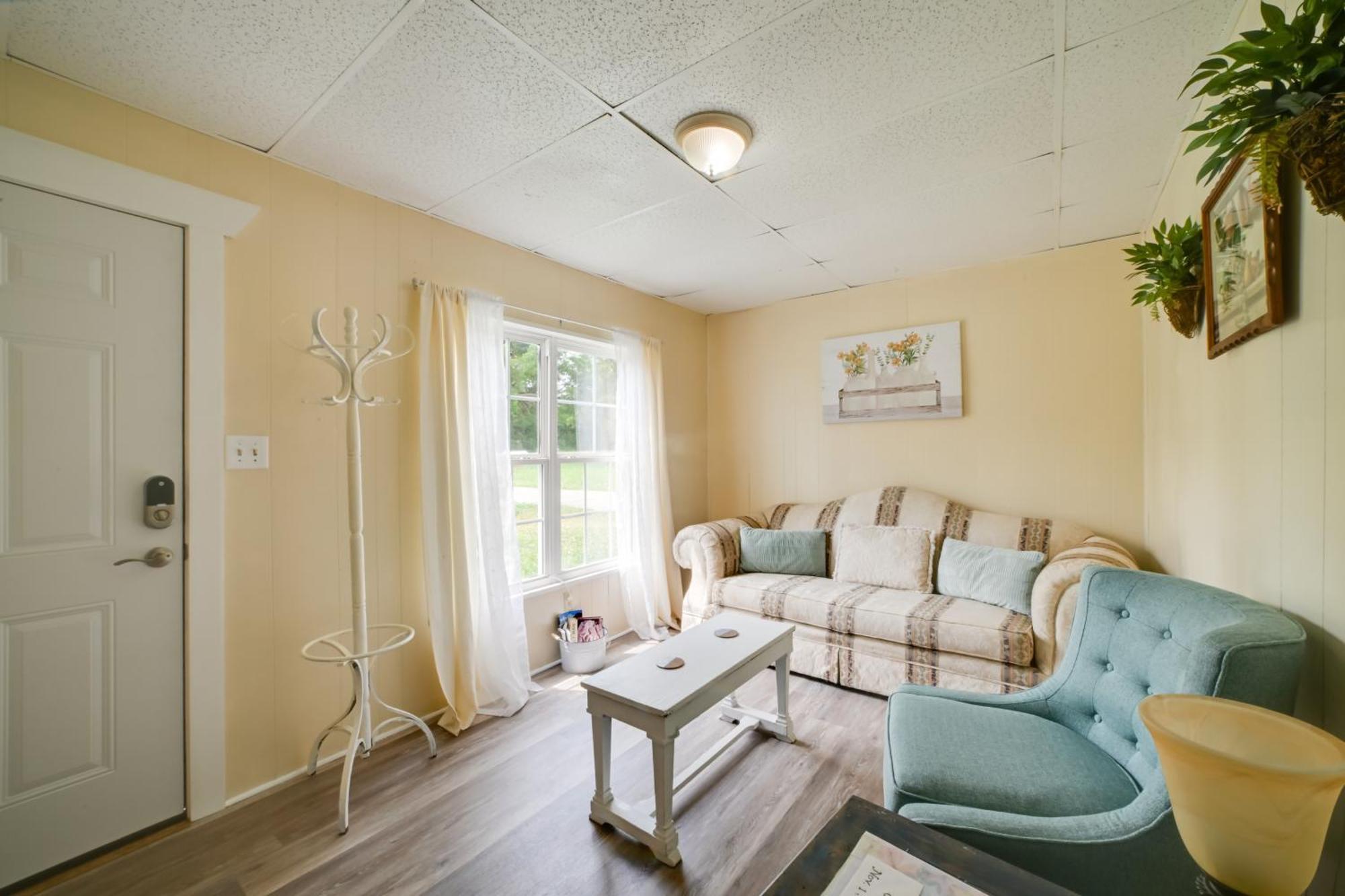 Serene Mcewen Cottage About 2 Mi To Golf Course! Extérieur photo